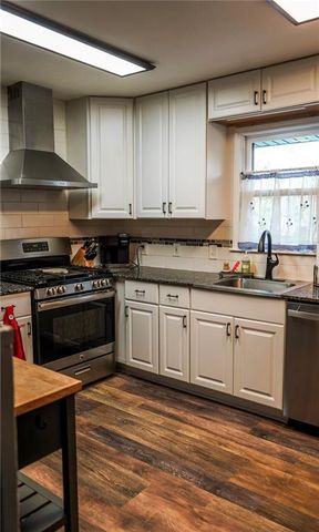 609 Salem Road, Excelsior Springs, MO 64024