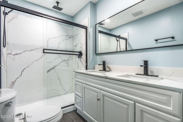 1201 Evelyn Dr, Radcliff, KY 40160