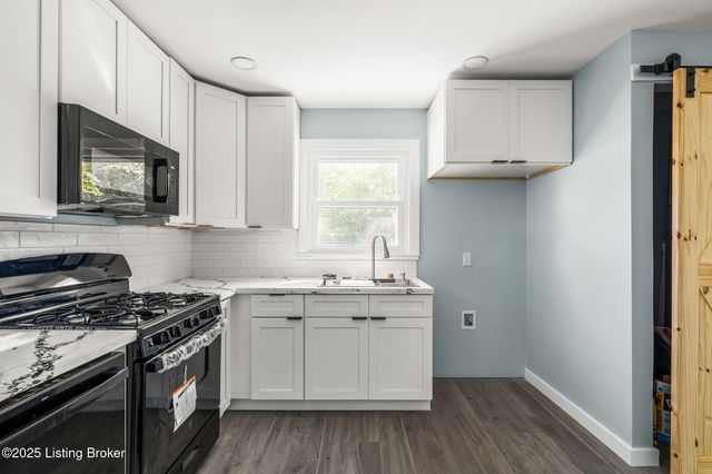 1201 Evelyn Dr, Radcliff, KY 40160