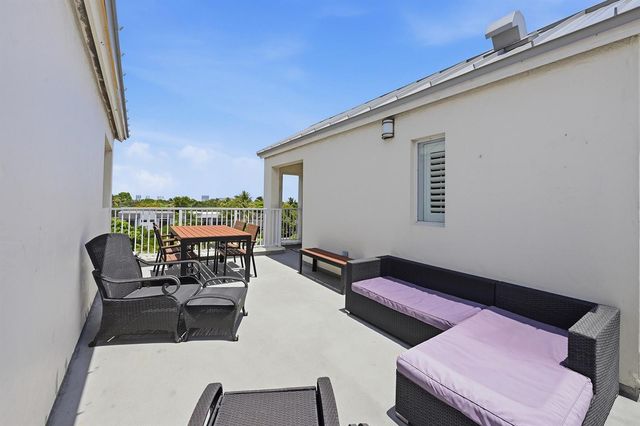 542 NE 7th Avenue Unit 2, Fort Lauderdale, FL 33301