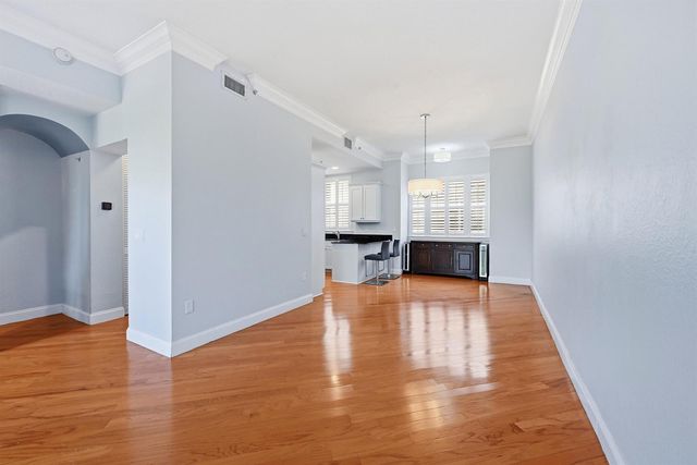 542 NE 7th Avenue Unit 2, Fort Lauderdale, FL 33301