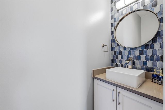 542 NE 7th Avenue Unit 2, Fort Lauderdale, FL 33301