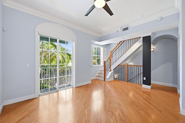 542 NE 7th Avenue Unit 2, Fort Lauderdale, FL 33301