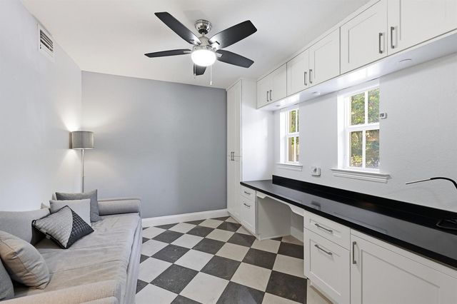 542 NE 7th Avenue Unit 2, Fort Lauderdale, FL 33301