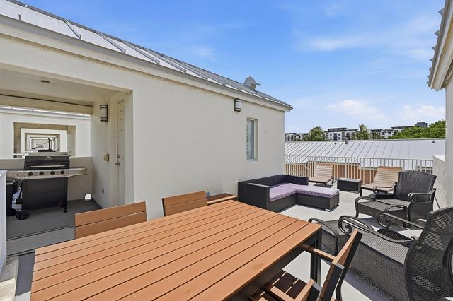 542 NE 7th Avenue Unit 2, Fort Lauderdale, FL 33301