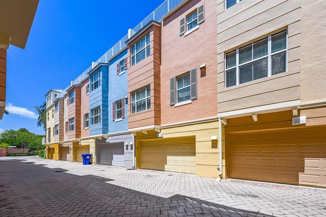 542 NE 7th Avenue Unit 2, Fort Lauderdale, FL 33301