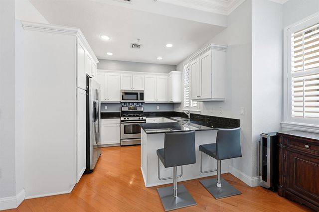 542 NE 7th Avenue Unit 2, Fort Lauderdale, FL 33301