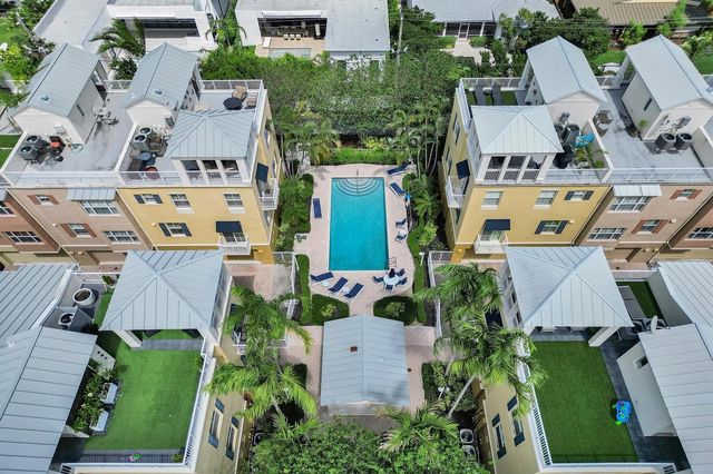 542 NE 7th Avenue Unit 2, Fort Lauderdale, FL 33301