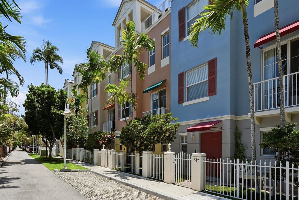 542 NE 7th Avenue Unit 2, Fort Lauderdale, FL 33301