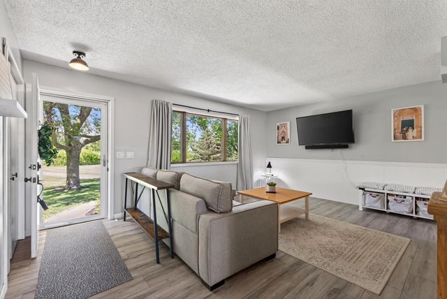 17727 Highway 7, New Germany, MN 55367