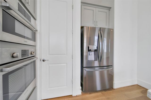 2705 Maxroy Street, Houston, TX 77007