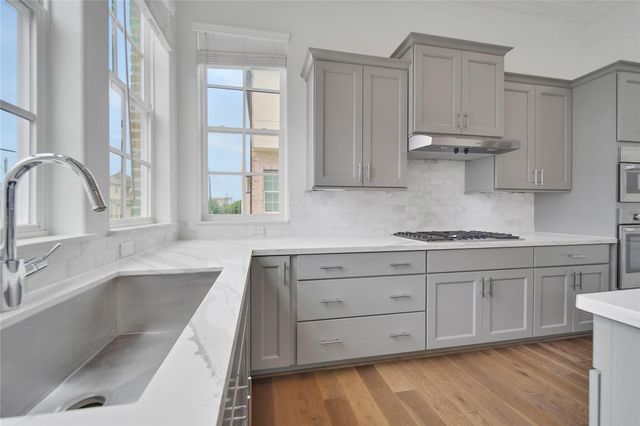 2705 Maxroy Street, Houston, TX 77007