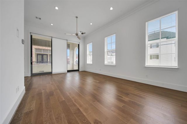 2705 Maxroy Street, Houston, TX 77007