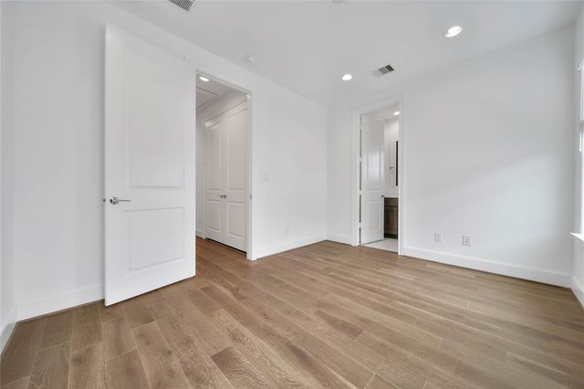 2705 Maxroy Street, Houston, TX 77007