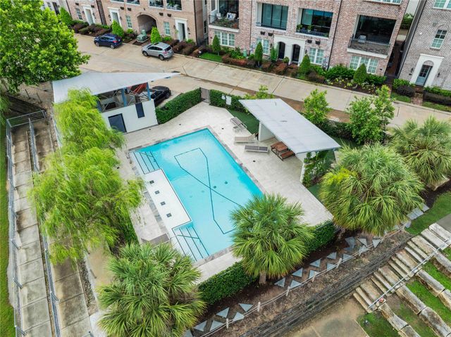 2705 Maxroy Street, Houston, TX 77007