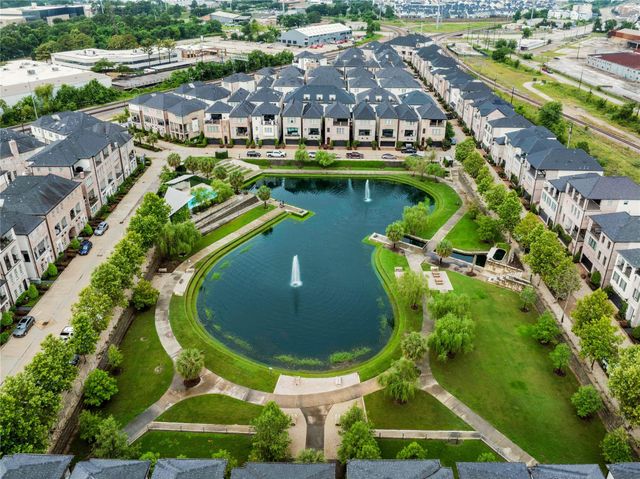 2705 Maxroy Street, Houston, TX 77007