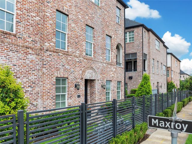 2705 Maxroy Street, Houston, TX 77007