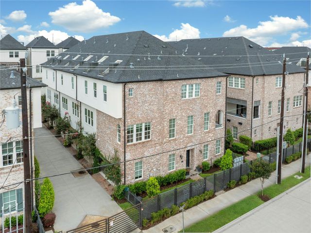 2705 Maxroy Street, Houston, TX 77007