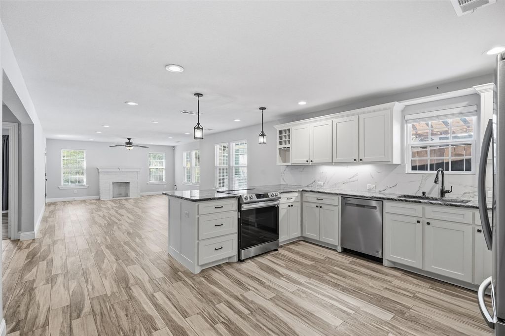 1319 Lansford Avenue, Dallas, TX 75224 — photo 4