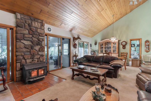 9354 COUNTY ROAD KK, Amherst Jct, WI 54407