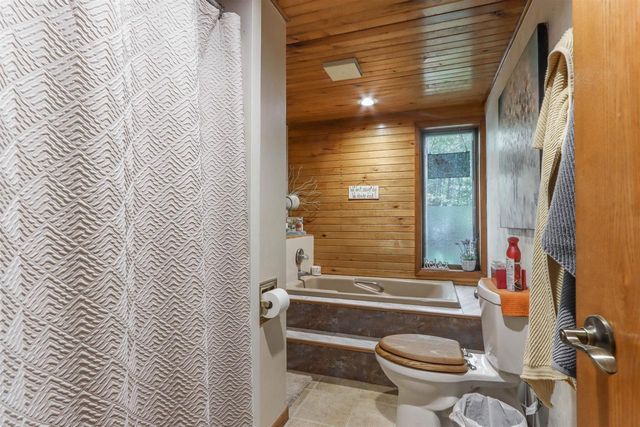 9354 COUNTY ROAD KK, Amherst Jct, WI 54407