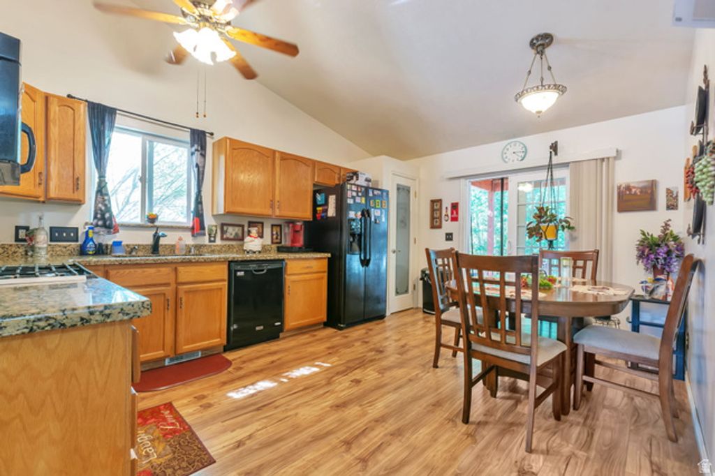 845 E 390 N, Tooele, UT 84074 — photo 4