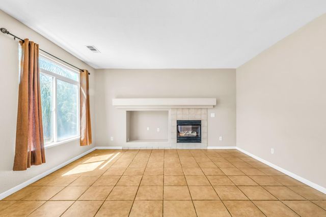 2814 Etcheverry Dr, Stockton, CA 95212