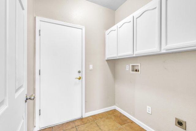 2814 Etcheverry Dr, Stockton, CA 95212