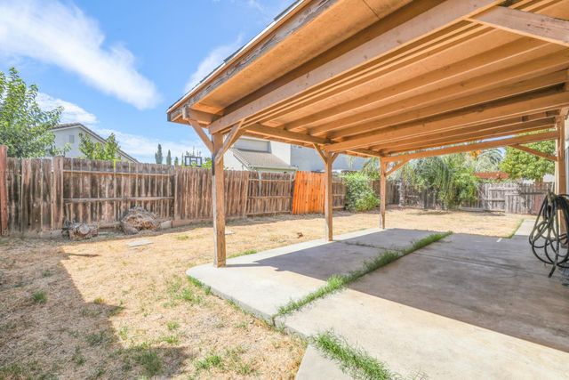 2814 Etcheverry Dr, Stockton, CA 95212