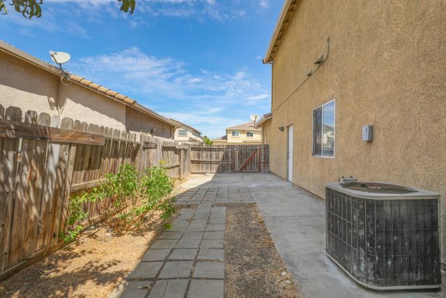 2814 Etcheverry Dr, Stockton, CA 95212