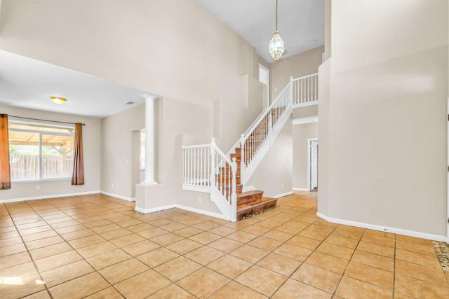 2814 Etcheverry Dr, Stockton, CA 95212