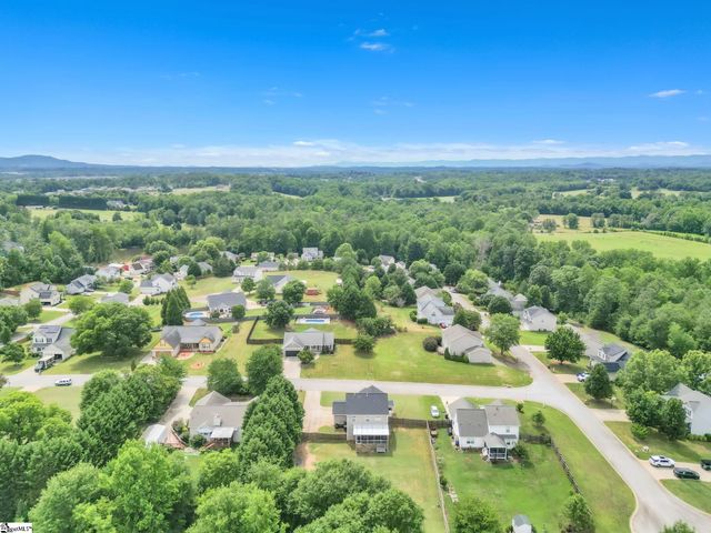 112 Rustcraft Drive, Greer, SC 29651