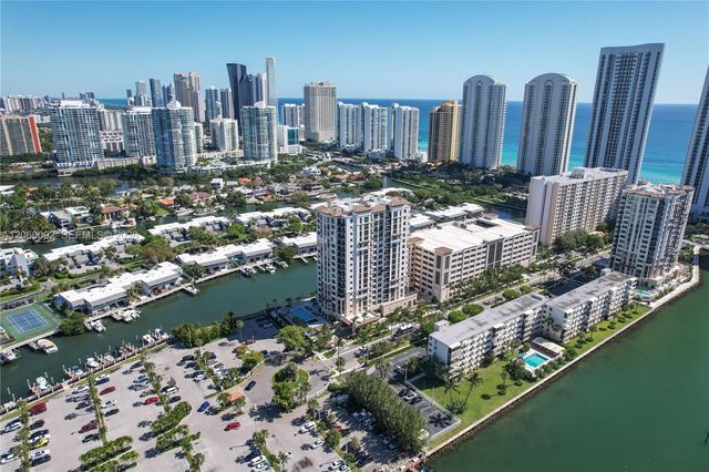 220 Kings Point Drive 211, Sunny Isles Beach, FL 33160