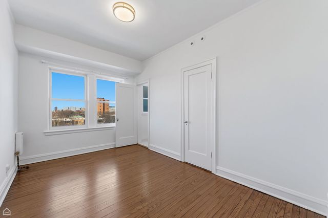5715 S Kenwood Avenue 6N, Chicago, IL 60637