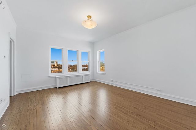 5715 S Kenwood Avenue 6N, Chicago, IL 60637