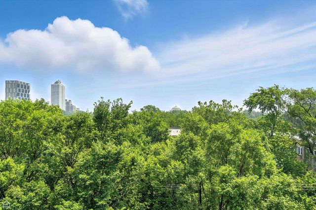 5715 S Kenwood Avenue 6N, Chicago, IL 60637