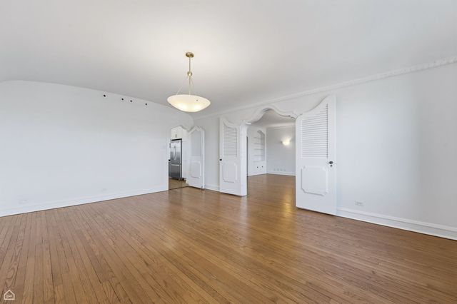 5715 S Kenwood Avenue 6N, Chicago, IL 60637