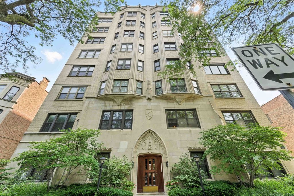 5715 S Kenwood Avenue 6N, Chicago, IL 60637