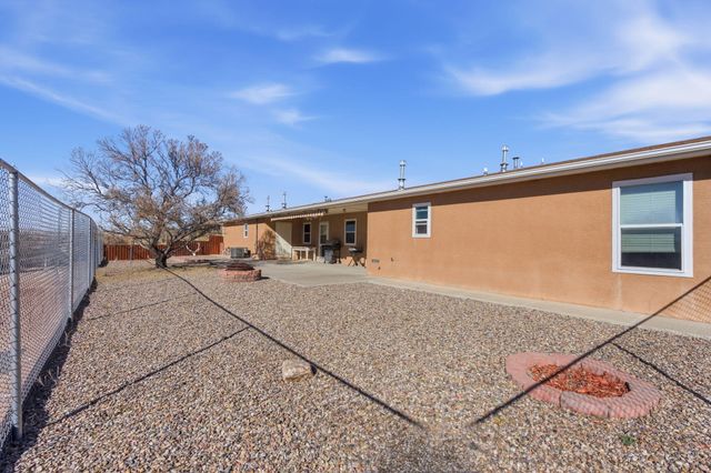 17 Ursula Drive, Belen, NM 87002