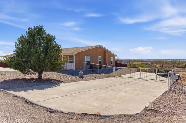 17 Ursula Drive, Belen, NM 87002