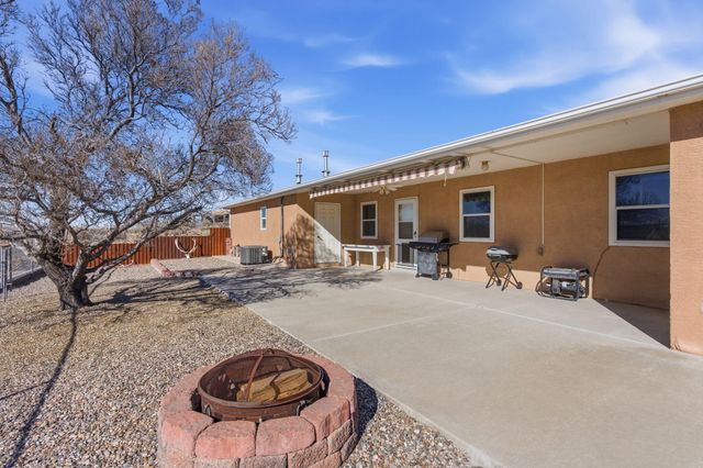17 Ursula Drive, Belen, NM 87002