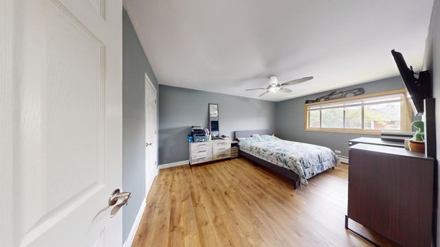 670 Marilyn Avenue 203, Glendale Heights, IL 60139