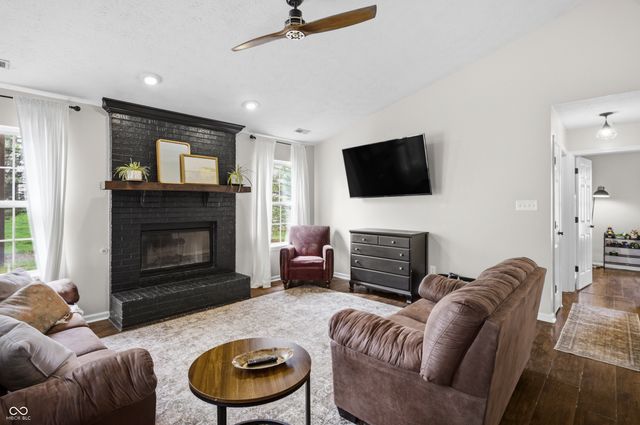 434 Driftwood Court, Franklin, IN 46131