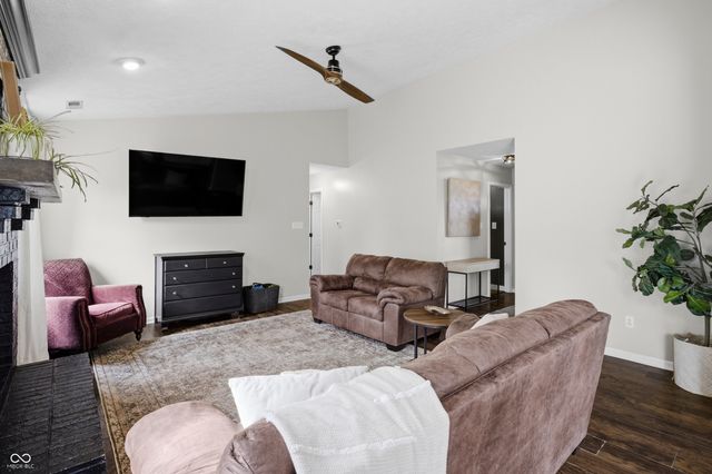 434 Driftwood Court, Franklin, IN 46131