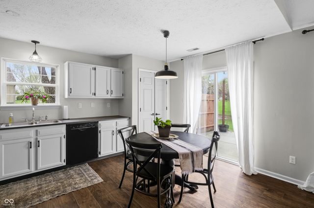 434 Driftwood Court, Franklin, IN 46131