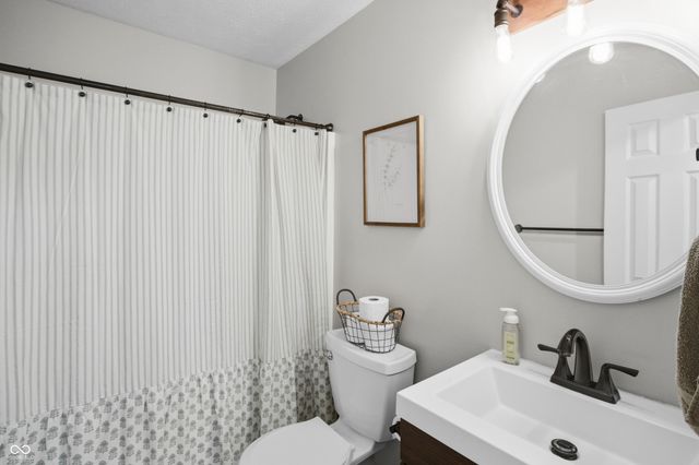 434 Driftwood Court, Franklin, IN 46131