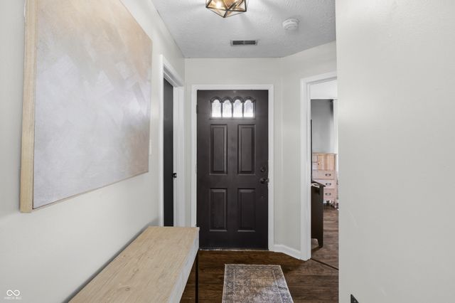 434 Driftwood Court, Franklin, IN 46131