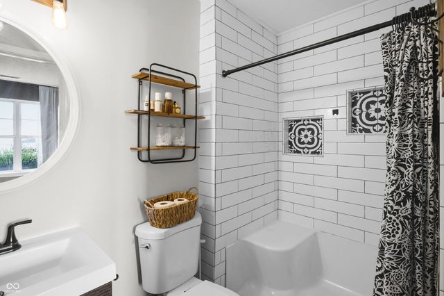 434 Driftwood Court, Franklin, IN 46131