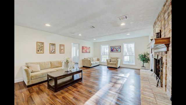 3610 Stoney Oak Drive, Houston, TX 77068