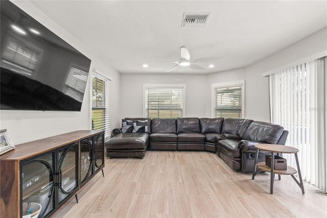 37218 BAILEY HILL ROAD, Dade City, FL 33525